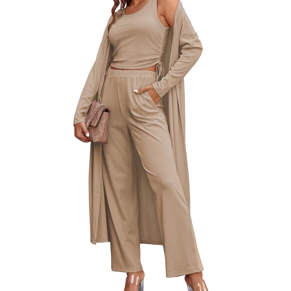 Elegant Tan Women's 3 piece Lounge Set
